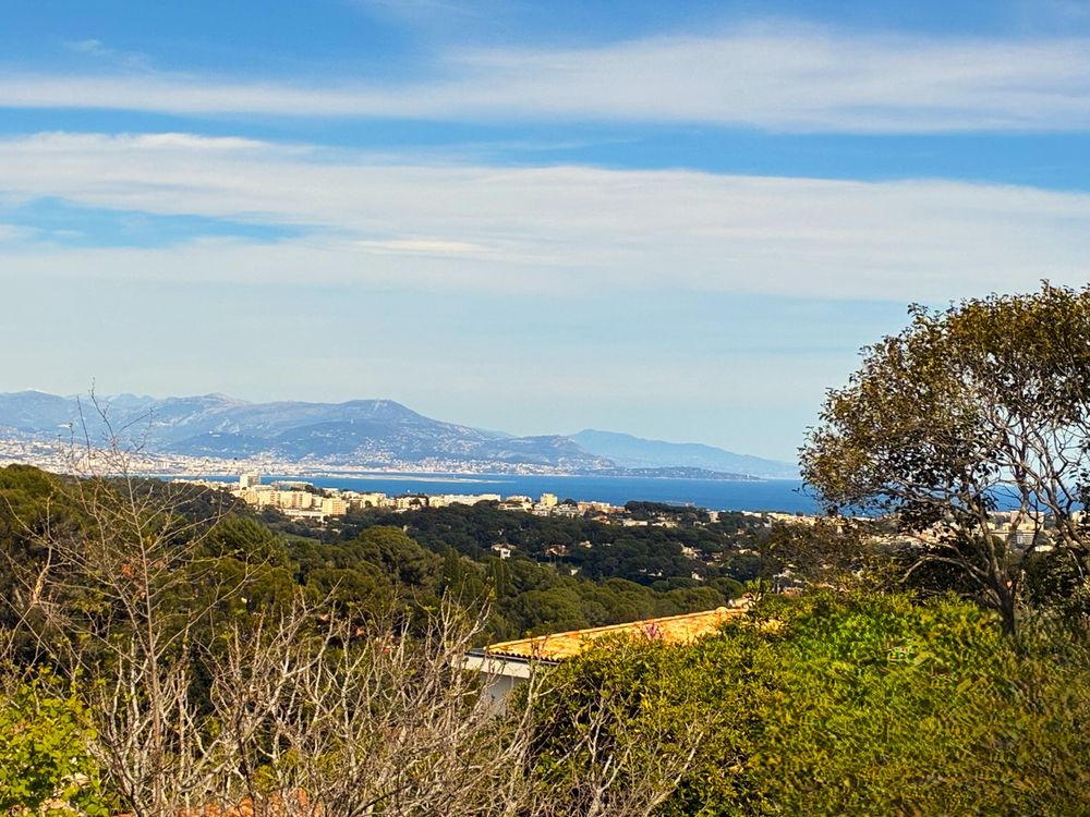 Vente Villa Hauteurs de Vallauris Golfe-Juan ? Charmante propriété à réi Vallauris