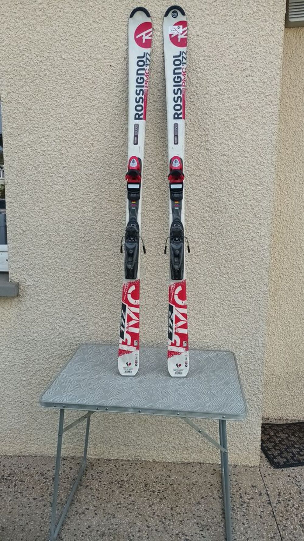 ensemble mat&eacute;riel de ski Sports