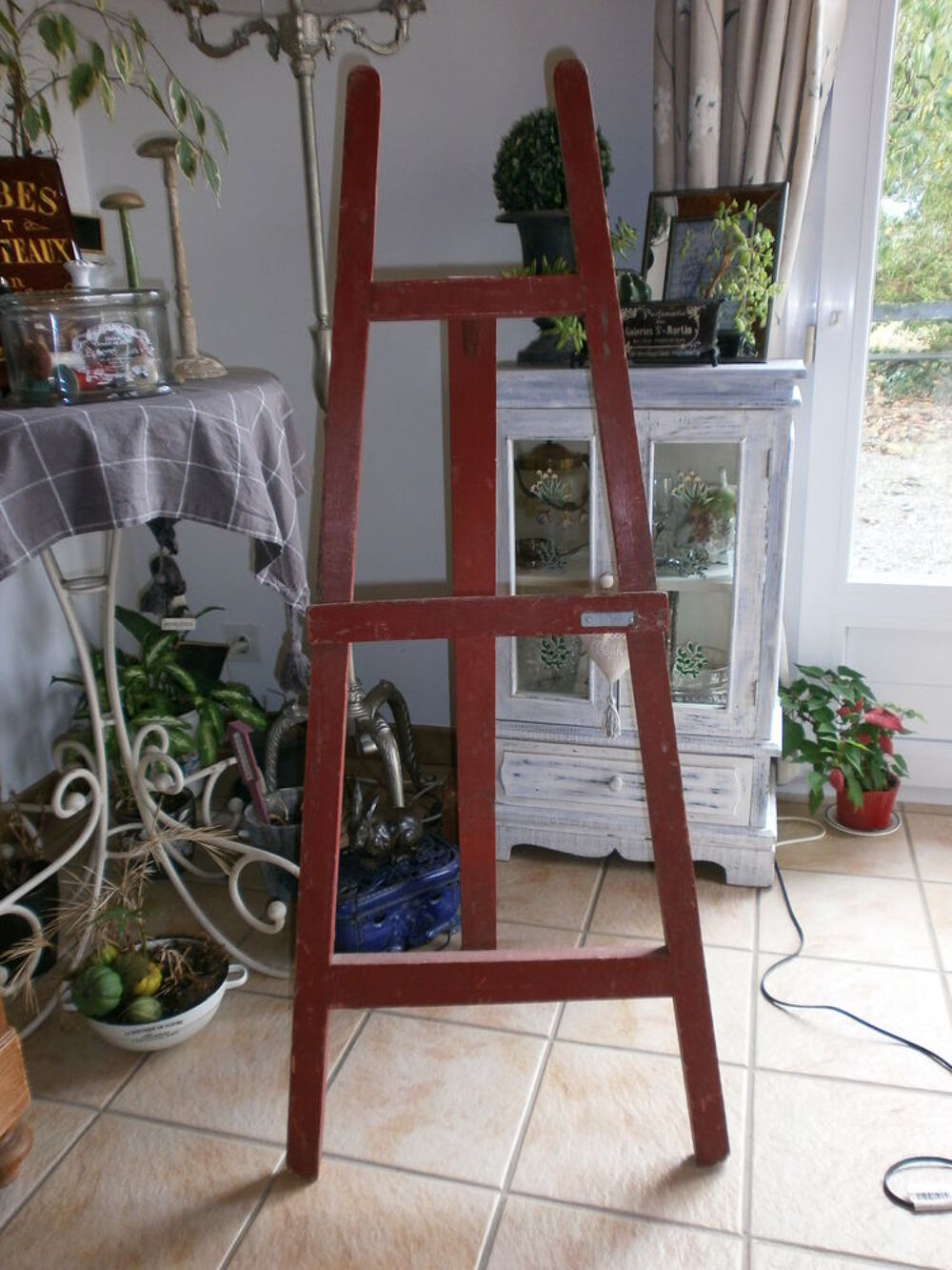 Ancien petit chevalet Décoration