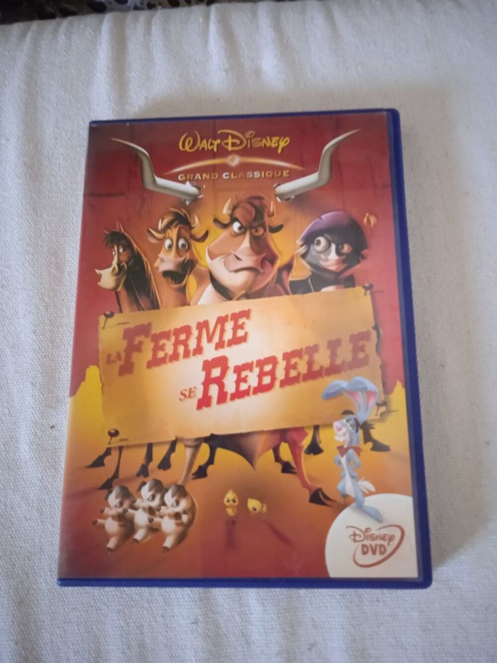 DVD La Ferme se rebelle
2005
Excellent &eacute;tat
En Fran&ccedil;ais
M DVD et blu-ray