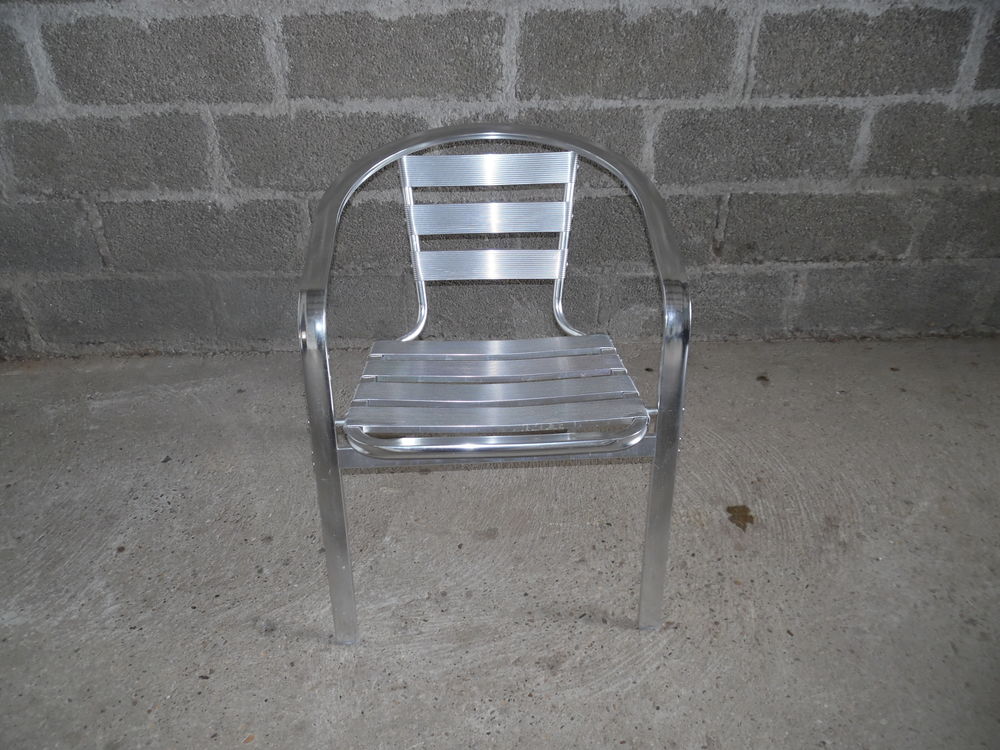 LOT DE 15 FAUTEUILS EN ALUMINIUM Jardin