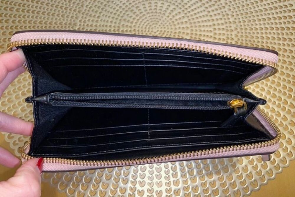 Portefeuille en cuir rose p&acirc;le Marc Jacobs Maroquinerie
