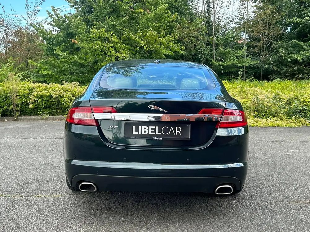 XF 4.2 V8 - 298 Luxe Premium A 2008 occasion Binche