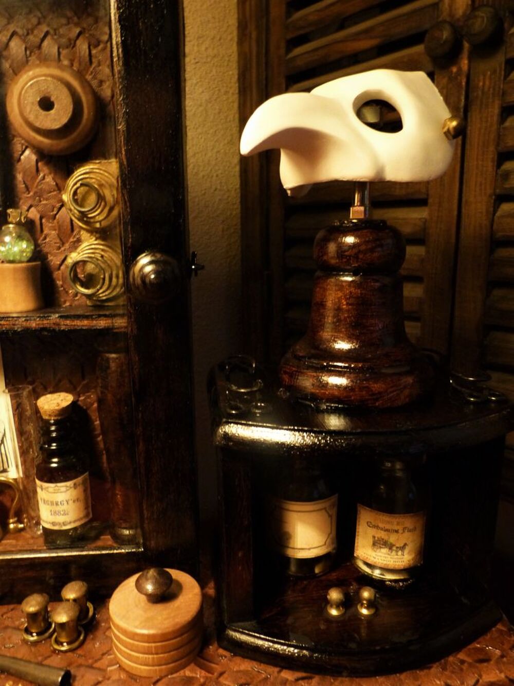 Cabinet de Curiosit&eacute;s "PLAGUE DOCTOR XIX" Cr&eacute;a. Steampunk Décoration