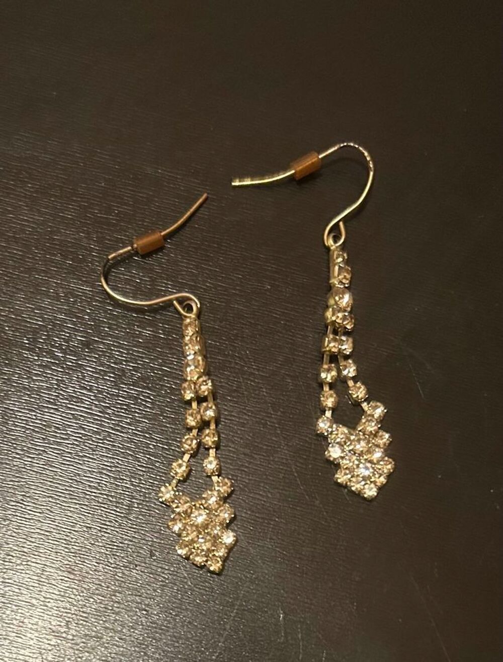 paires de Boucles d'oreilles fantaisie Bijoux et montres