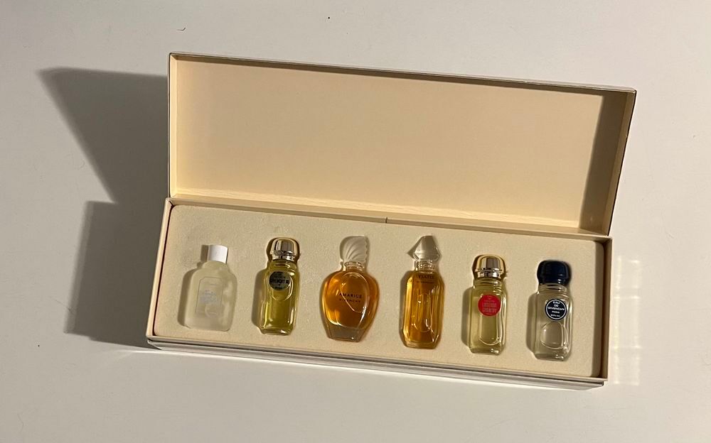 coffret miniatures parfums 