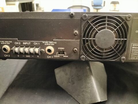 ampli QSC 1500A 300 Avion (62)