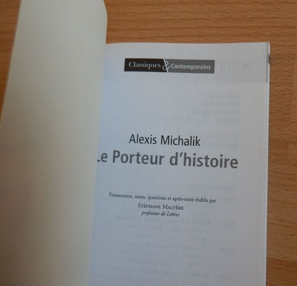 Livre : Le Porteur d'histoire - Classiques et Contemporains Livres et BD
