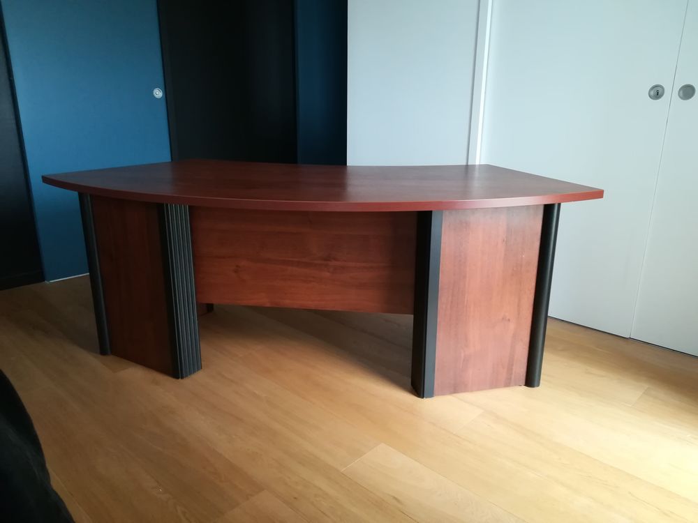Bureau de direction et caisson dossiers Meubles