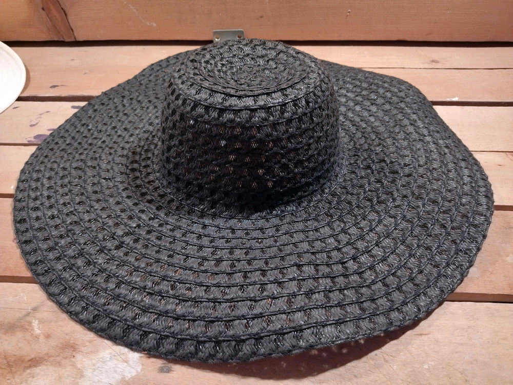 3 chapeaux Maroquinerie