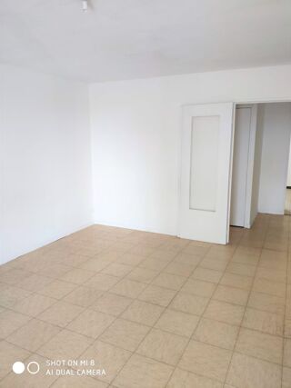  Appartement à louer 5 pièces 91 m²