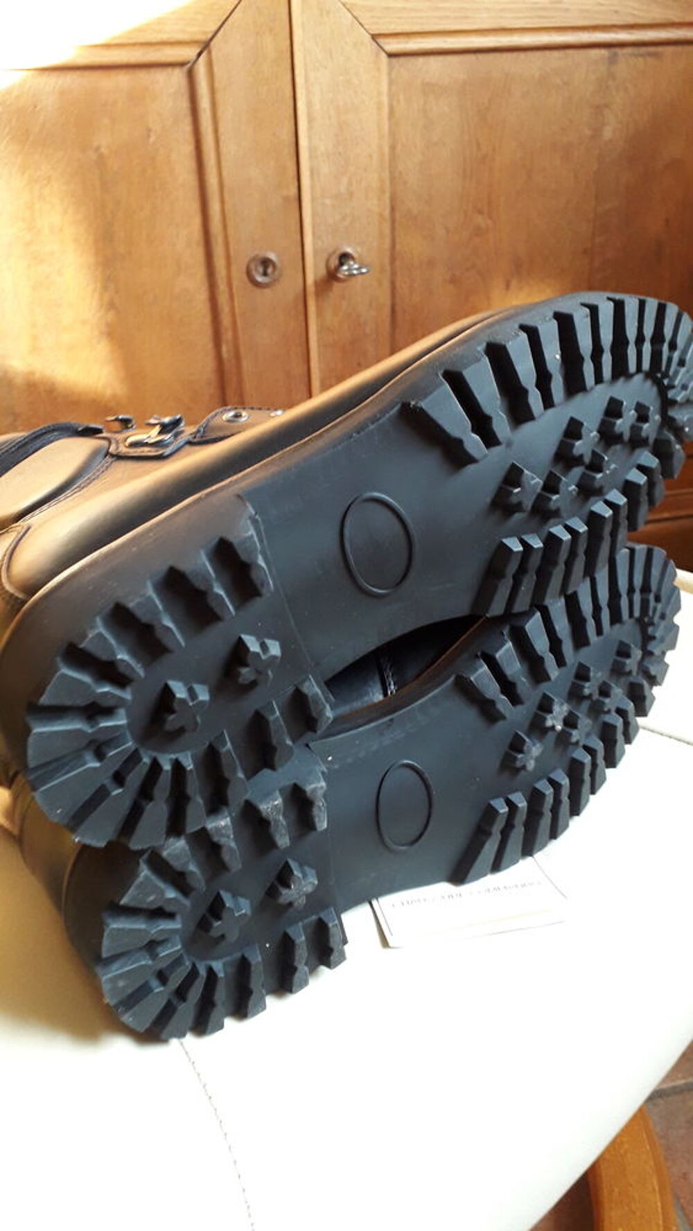 chaussures COMMANDO neuves P41 Chaussures