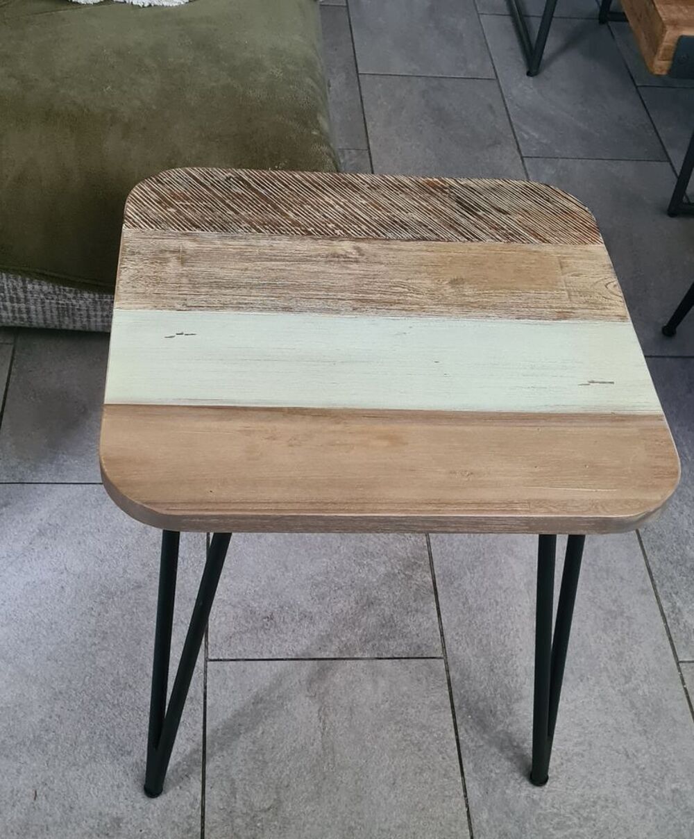 Bout de canap&eacute; ou petite table appoint Meubles