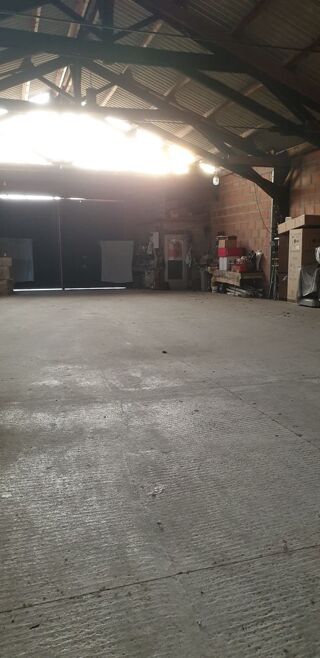  Parking / Garage � vendre 303 m�