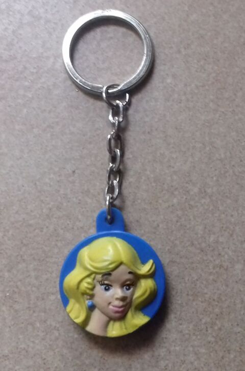 PORTE-CLEFS de FALBALA (ASTERIX) 5 Boucau (64)