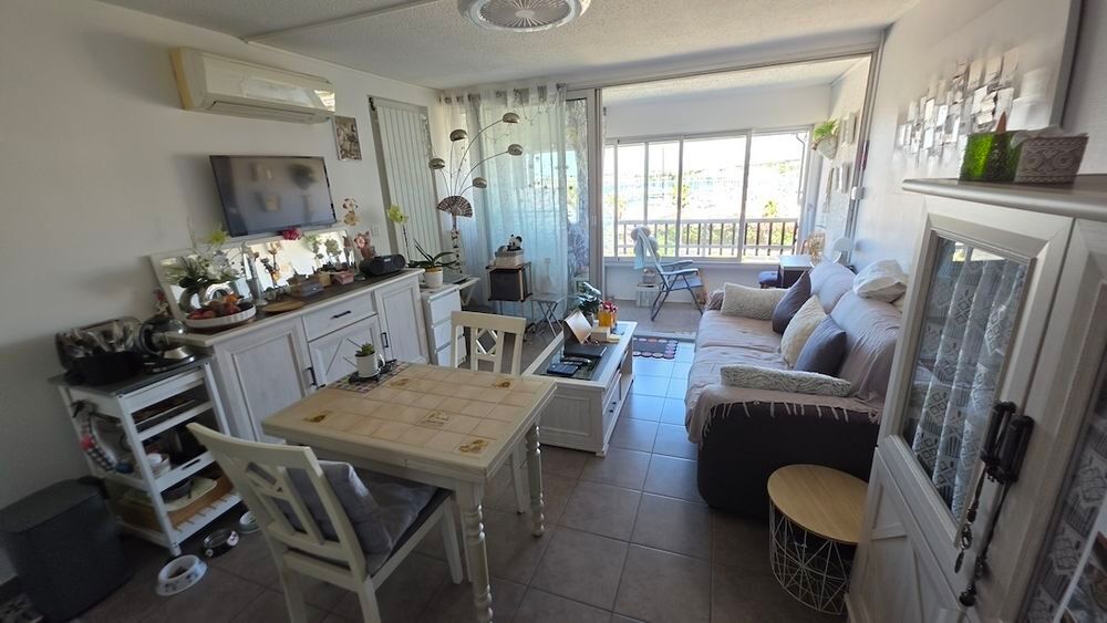 Vente Appartement LE CAP D'AGDE -Situé à proximité du port et des falaises, appartement 2 pièces de 29.5m² + Loggia exposé vitrée de 5.75m² - Rénové et climatisé. Le cap d agde
