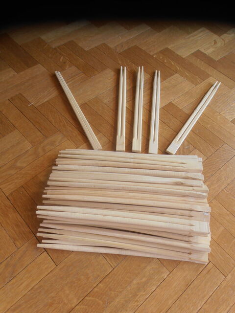 Baguettes chinoises en bois clair (54) 1 Tours (37)