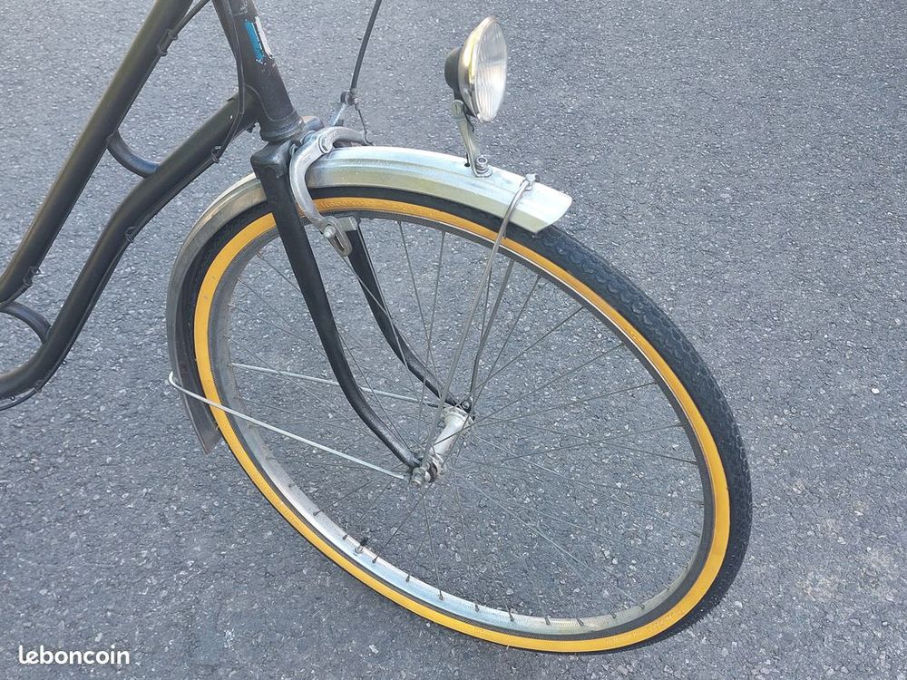 V&eacute;ritable V&eacute;lo de ville "Type Hollandais" ,3 vitesses Vélos