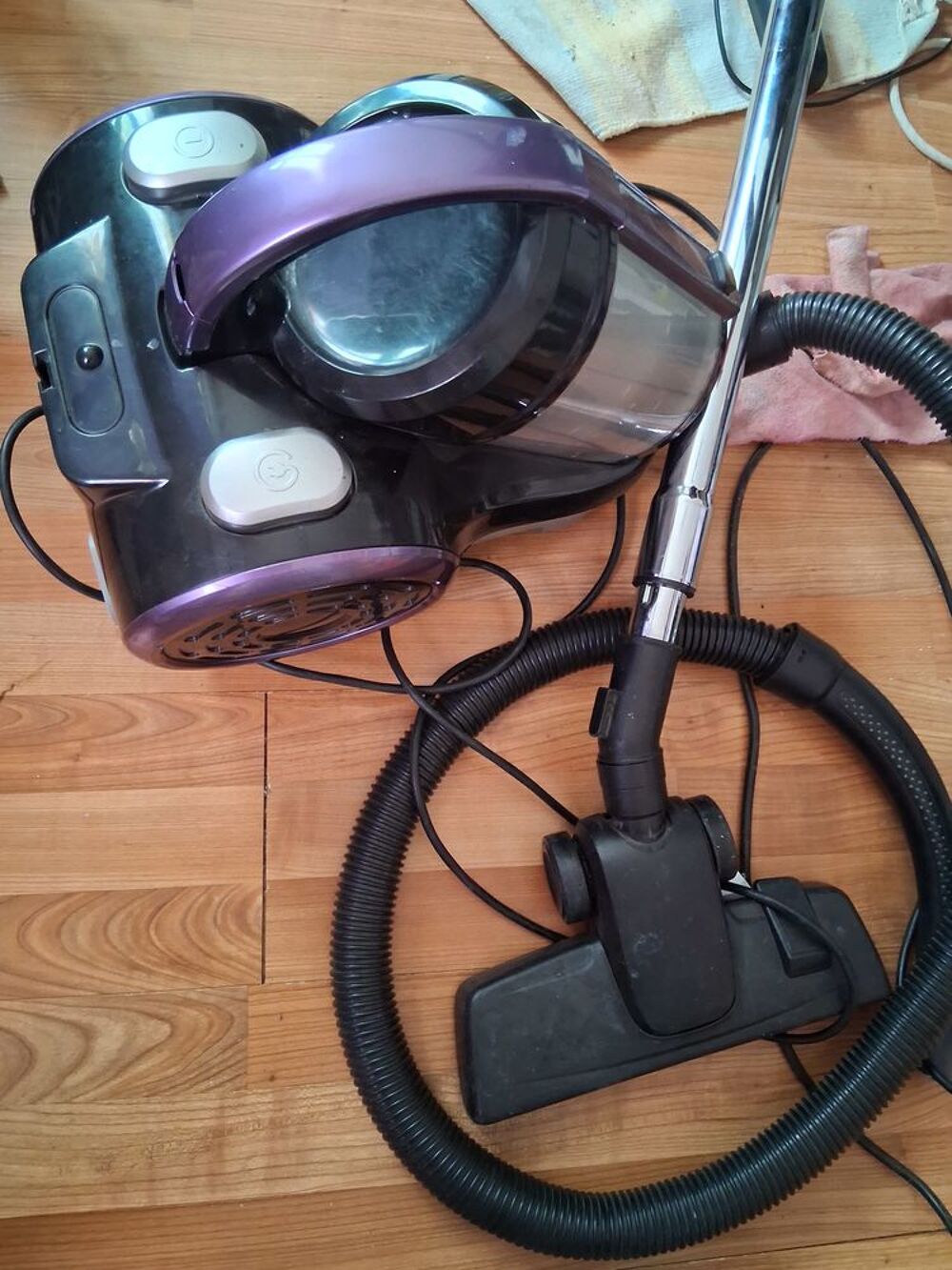 Aspirateur sans sac Electroménager