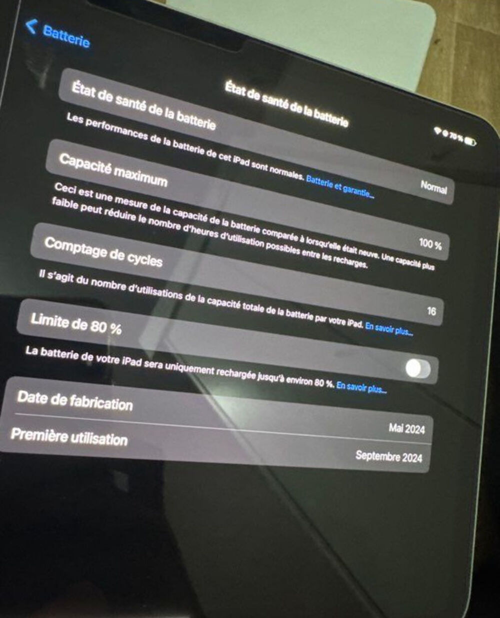 iPad Pro m4 + Apple keyboard m4 Téléphones et tablettes