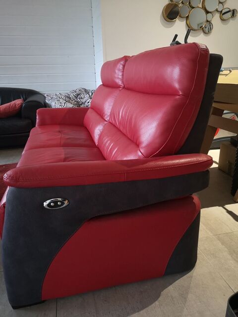canap 3 places lectrique relax cuir rouge 1000 Cagnes-sur-Mer (06)