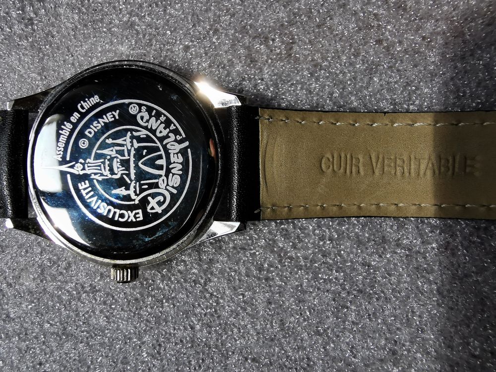 Montre Donald Disneyland Paris Bijoux et montres