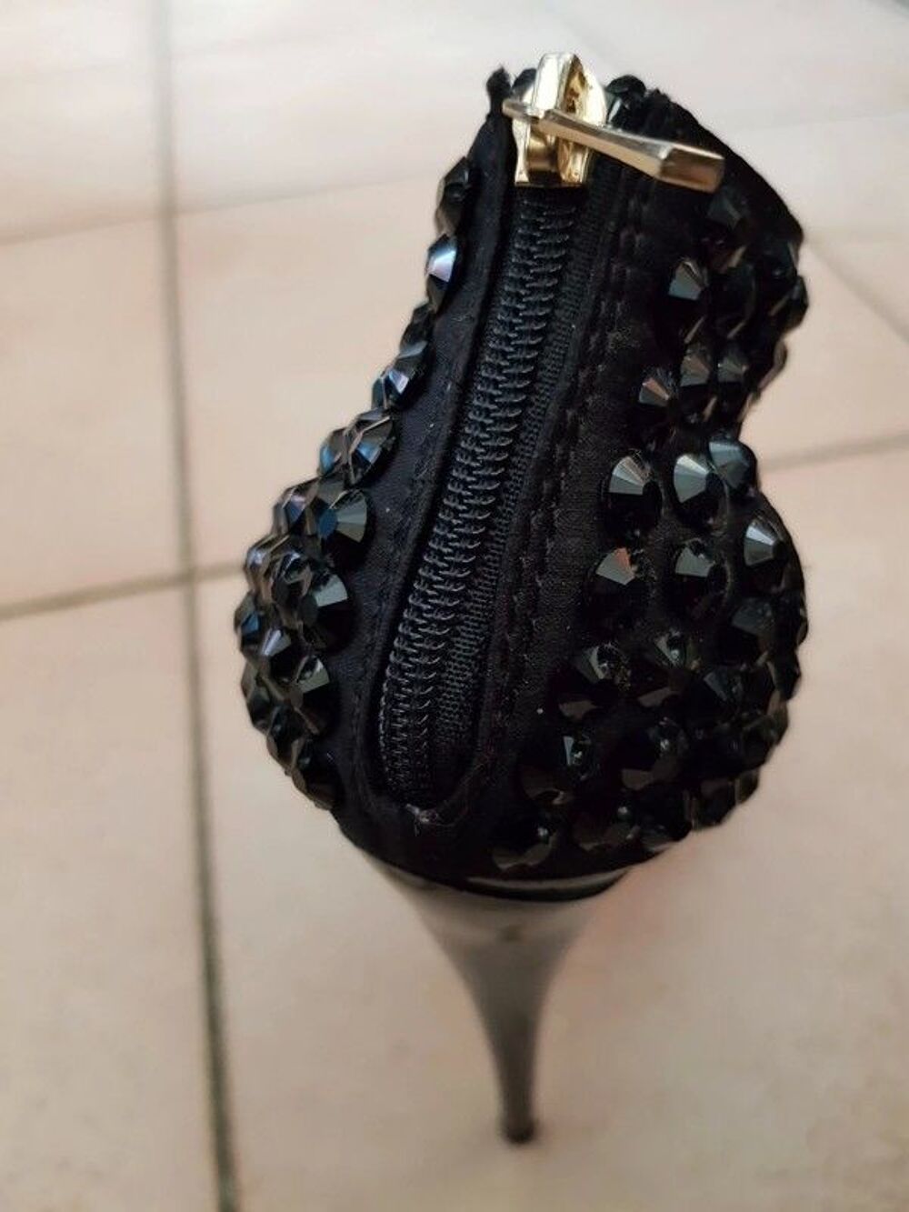 Escarpin noir a strass talon 14 cm marque lydc london neuve Chaussures