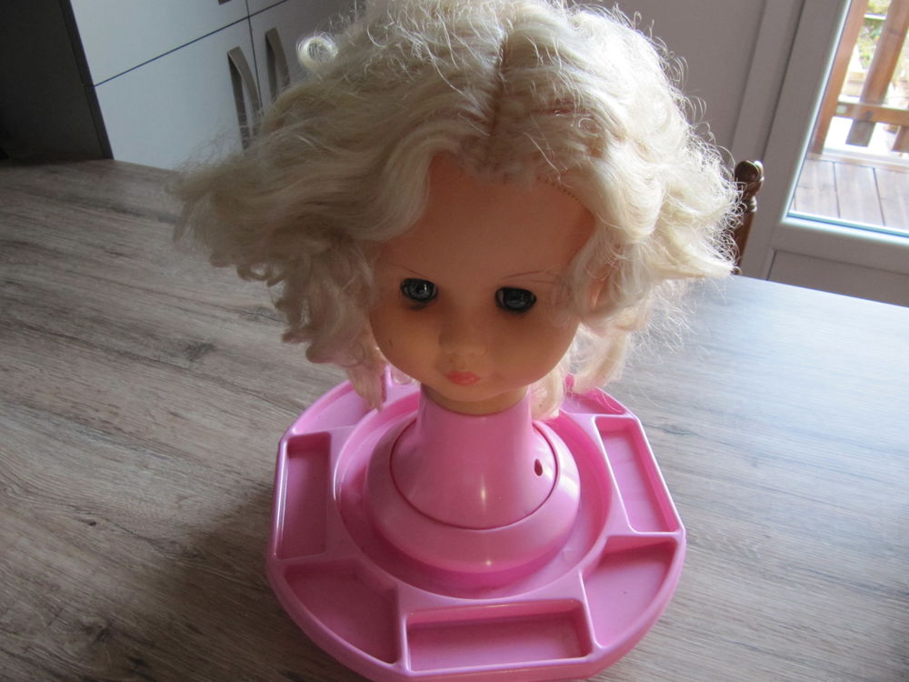 tete de poupee Jeux / jouets