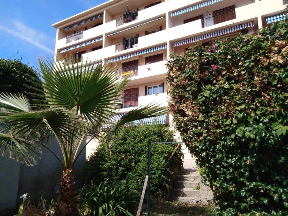   T2 F2 ROQUEBRUNE CAP-MARTIN proche Menton Monaco à 350 m mer Provence-Alpes-Côte d'Azur, Roquebrune-Cap-Martin (06190)