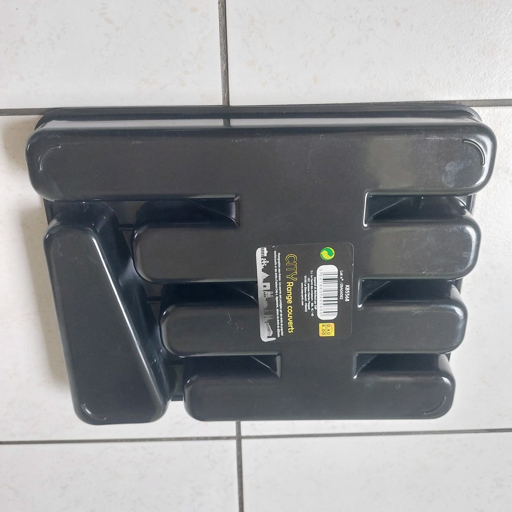 Range couverts neuf Meubles
