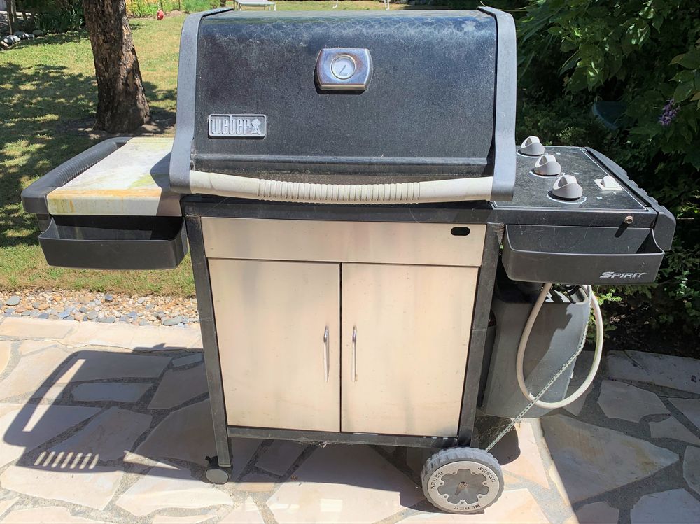 BBQ BARBECUE CUISINE WEBER SPIRIT 3 BRULEURS &agrave; restaurer Electroménager