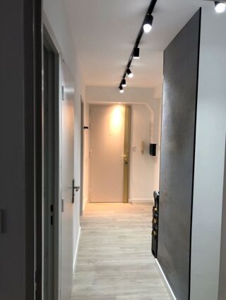  Appartement à louer 5 pièces 76 m²