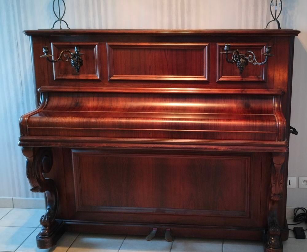 piano tr&egrave;s beau Instruments de musique