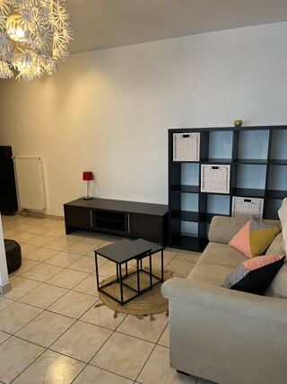  Appartement à louer 2 pièces 38 m²