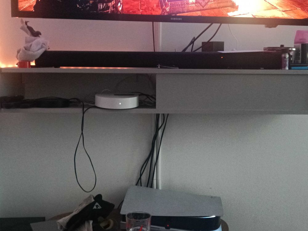 Meuble Home Cin&eacute;ma NEUF
Prix : 70€
Etat : Neuf, sous carton scell&eacute;, jamais d&eacute;ball&eacute;.
Disponible imm&eacute;diatement. Contactez-moi pour plus d'infos. Meubles
