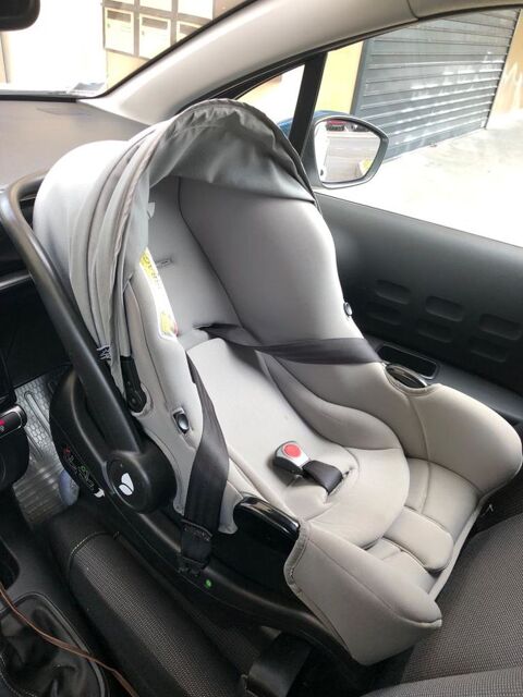 Cosy marque joie pour voiture 150 Sainte-Clotilde (97)