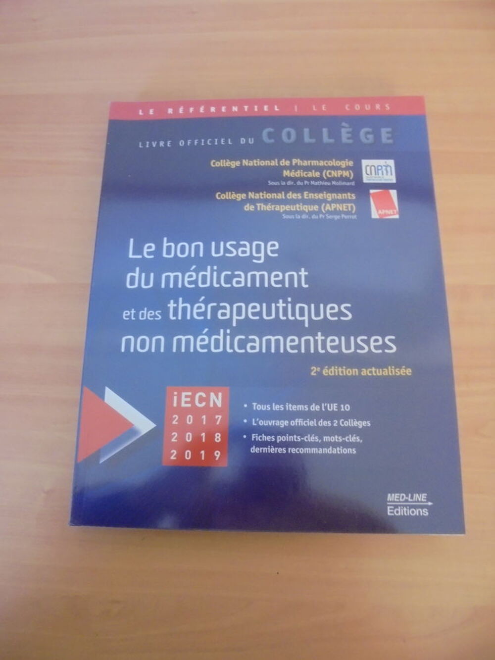 Le bon usage du m&eacute;dicament (113) Livres et BD