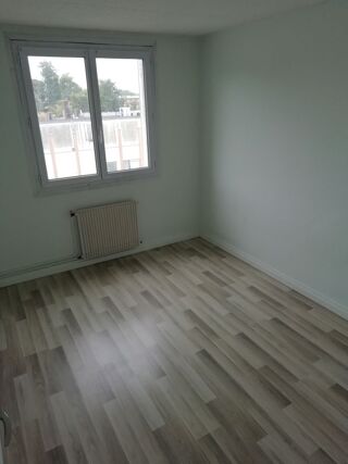  Appartement à louer 3 pièces 60 m² Pessac