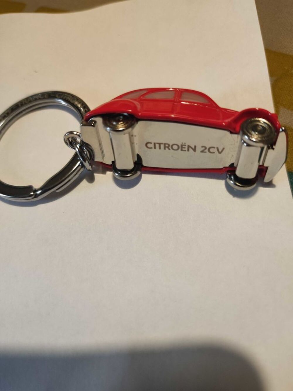 Porte-cl&eacute;s Citro&euml;n since 1919 m&eacute;tal argent&eacute; 