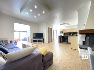  Villa à vendre 6 pièces 160 m²