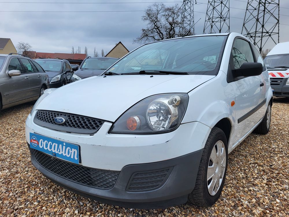 Fiesta FIESTA AFFAIRES 1.4 TDCI 68 2009 occasion 78540 Vernouillet