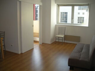  Appartement à louer 1 pièce 30 m²