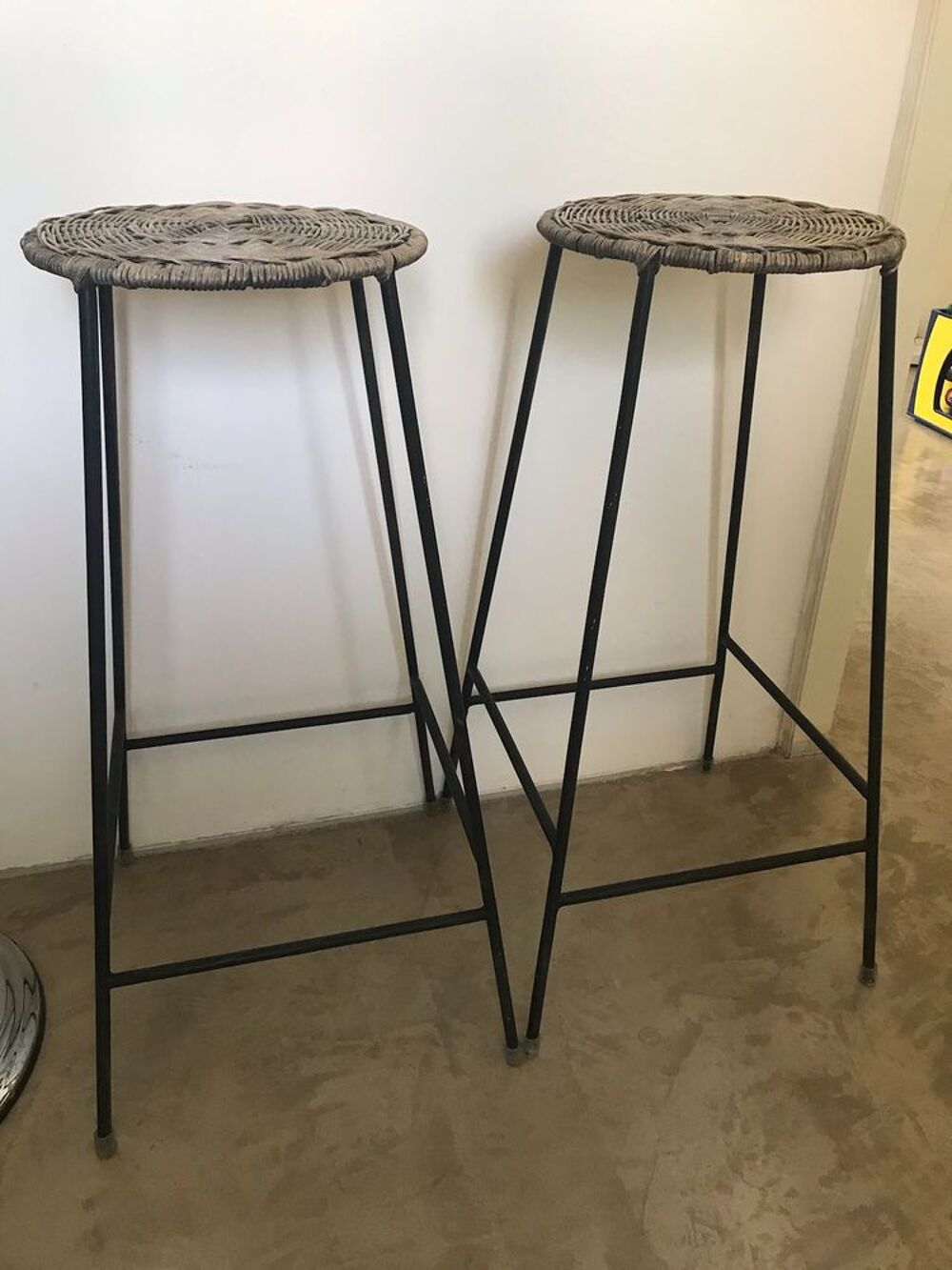 Deux tabourets de bar Meubles