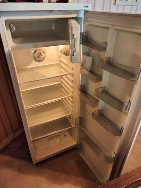 REFRIGERATEUR LADEN 110 Le Puy-en-Velay (43)