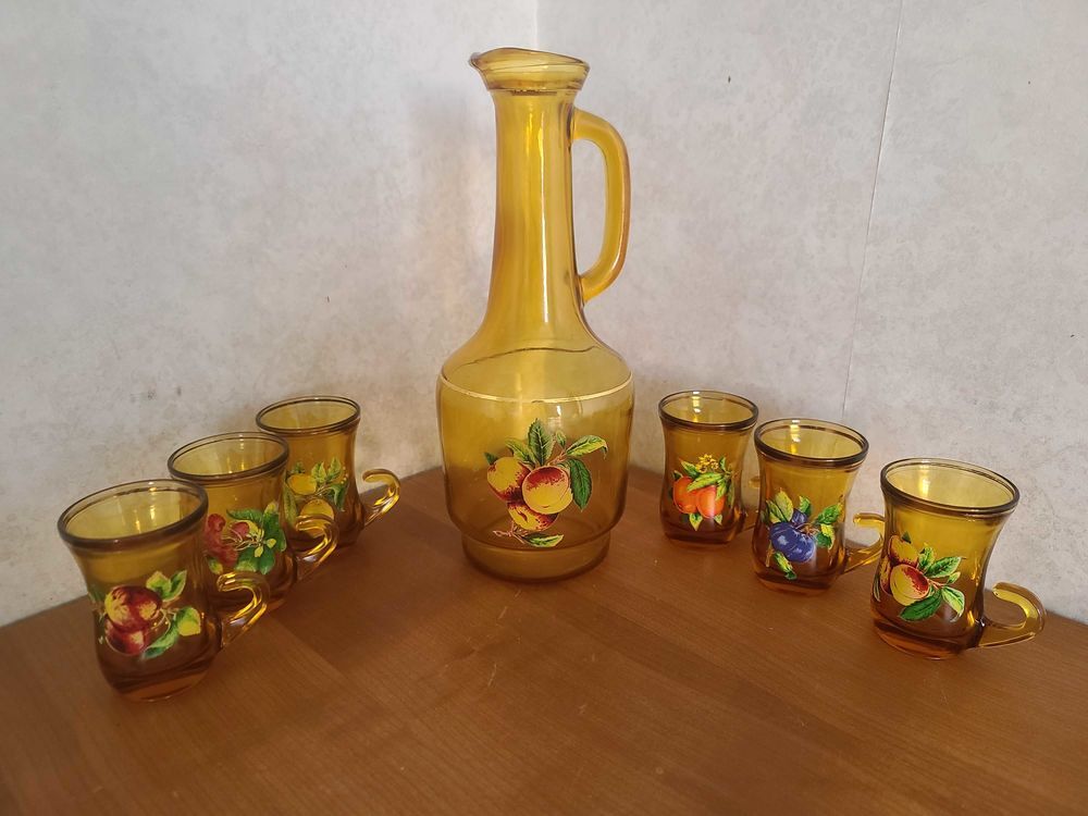 service &agrave; liqueurs Décoration