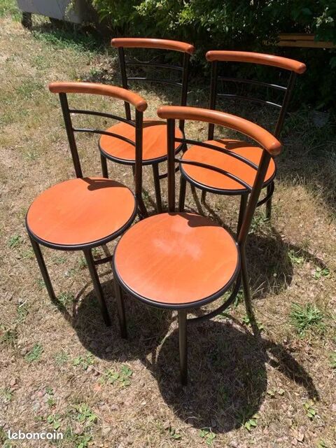 TABLES ET CHAISES DE RESTO 10 42300 Roanne