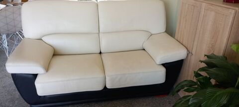 2 canap�s cuir 200 Vaxoncourt (88)