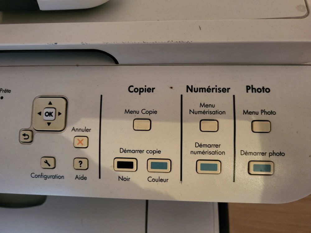 Imprimante laser couleur multifonction Matériel informatique