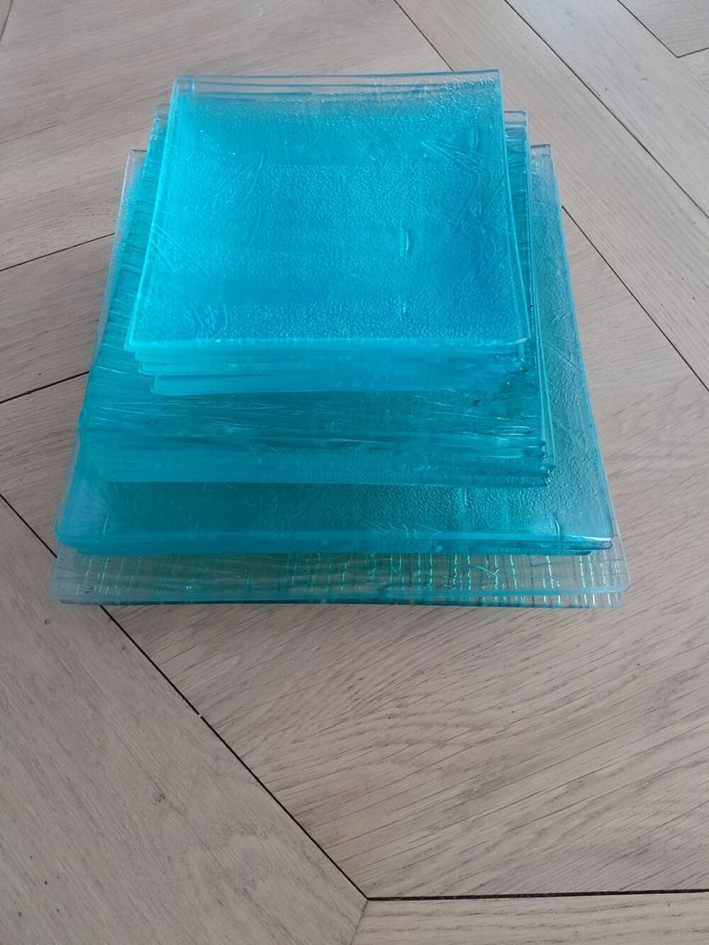 SERVICE d"assiettes en verre Cuisine