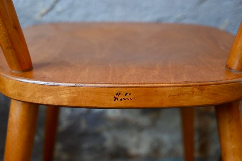 Lot de 4 chaises vintage scandinave sign&eacute;es en bois Meubles